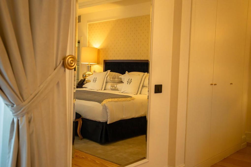 Solar Do Requeijo By Luna Hotels & Resorts Arcos de Valdevez Dış mekan fotoğraf A bedroom at the hotel