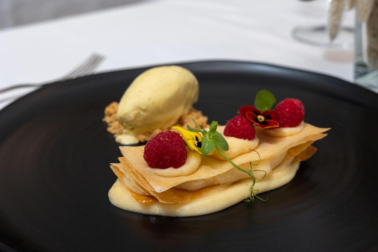 Solar Do Requeijo By Luna Hotels & Resorts Arcos de Valdevez Dış mekan fotoğraf A dessert